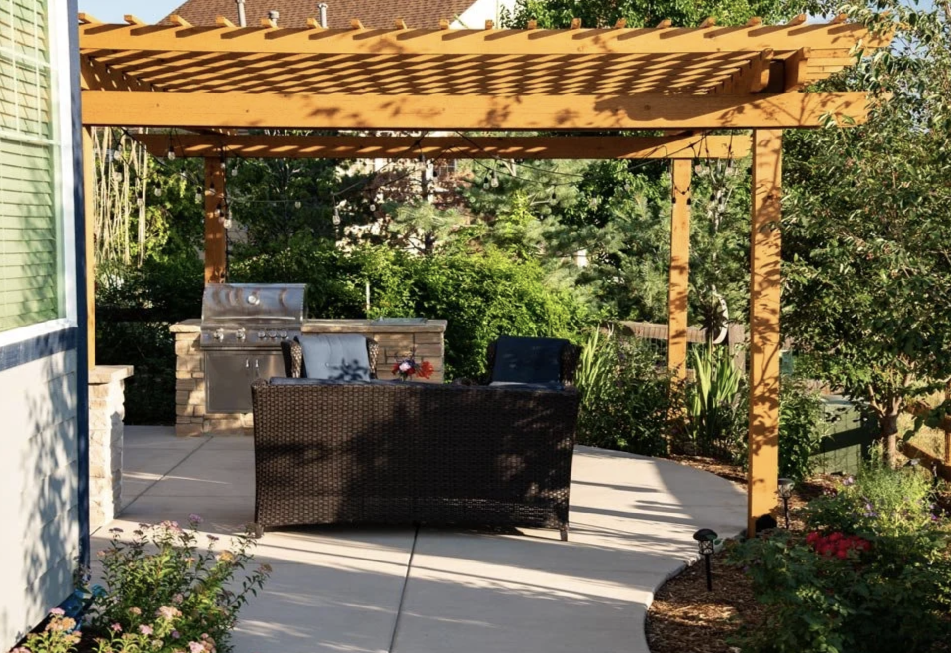 Pergola / mái hiên